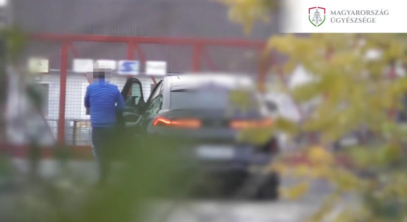Egy egész ,,hálózat” ellen emeltek vádat korrupciós ügyben – videóval
