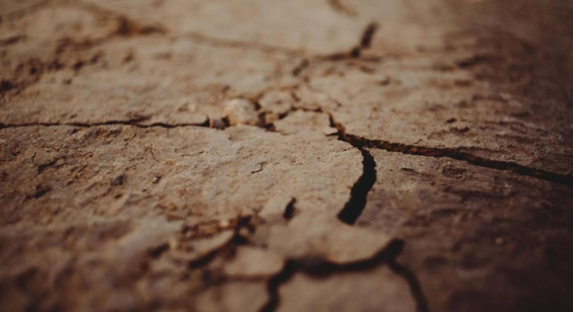 Nem vicc: szárazságadó bevezetésével segítenék a francia gazdákat