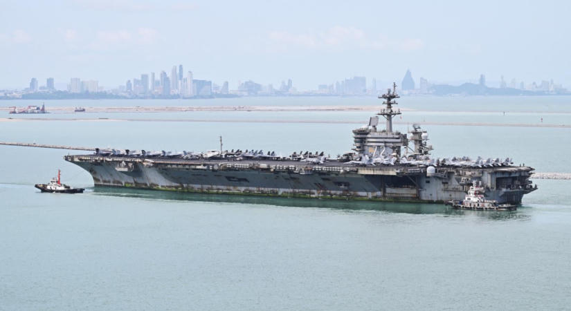 A szexturizmusáról ismert thai faluban kötött ki ma a USS Abraham Lincoln anyahajó, ahová pihenni érkeztek a tengerészek