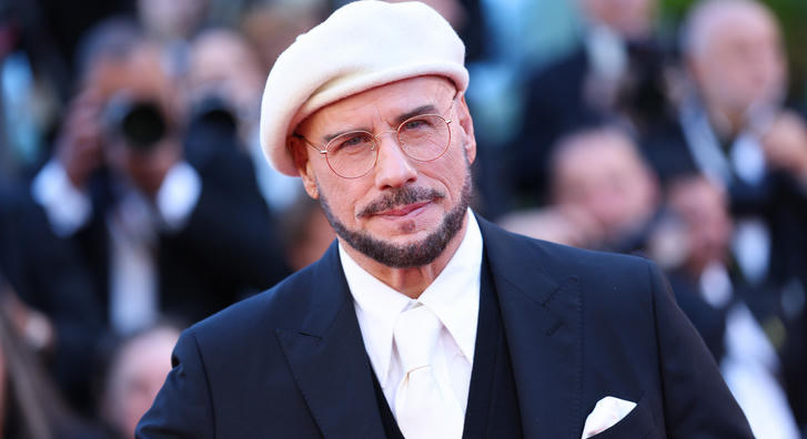 Elképesztő összegért kelhet el John Travolta kultikus fehér öltönye