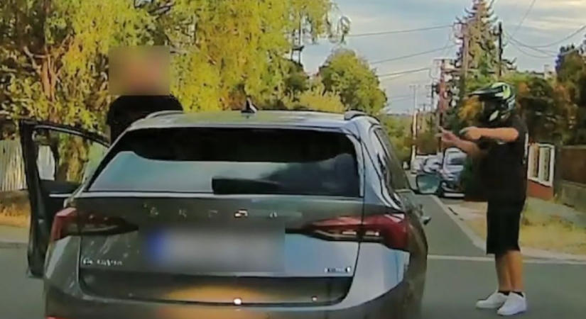 Elsőbbség helyett tanácsot adott a vétkes sofőr a rolleresnek, majd durván megrángatta (videó)