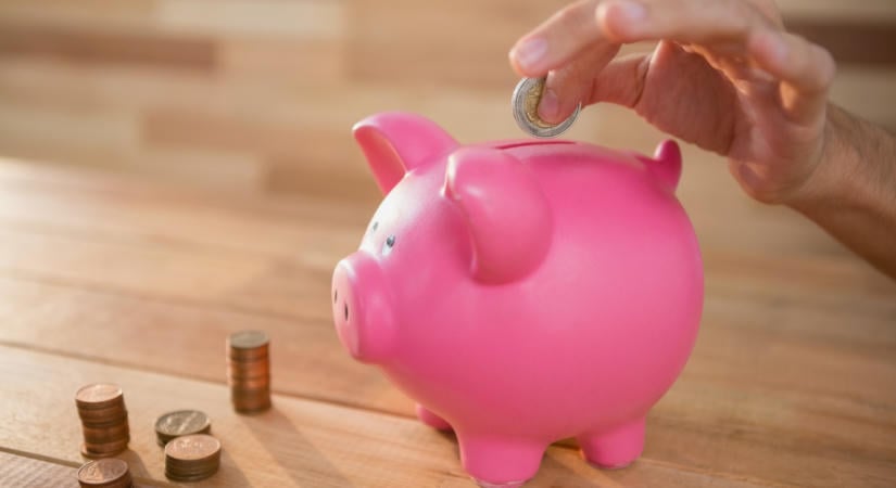 Csökkenő betéti kamatok – mennyit kamatozik most pénzünk?