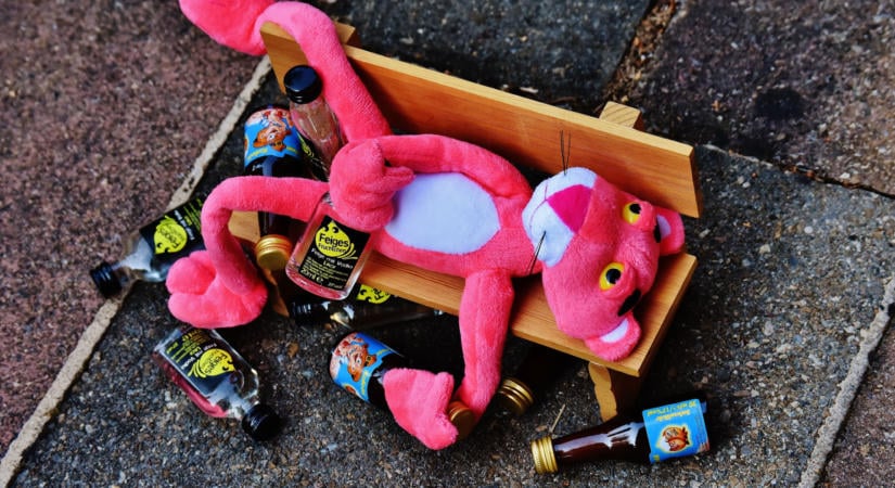 Ezért üt ki jobban az alkohol, ahogy öregszel