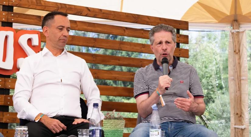 Schiffer András szerint azokat az áruló fideszeseket lenne érdemes feljegyezni, akik pár éve még Tusványoson csápoltak
