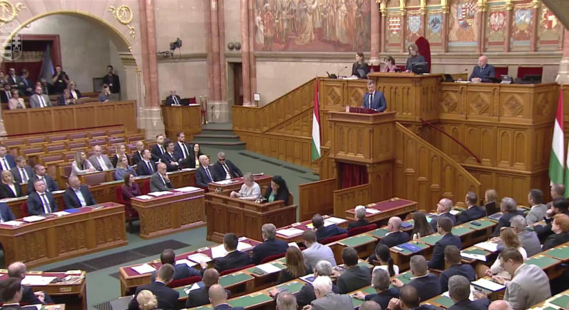 Hoppá: (jelentősen?) csökkent a Tisza támogatottsága a Mediánnál