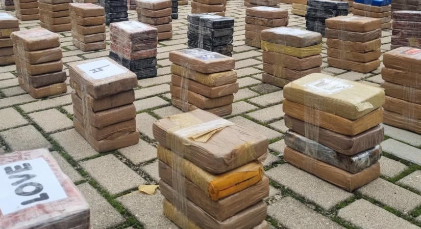 Több milliárd forintnyi Bitcoint szerzett a dark weben – aztán egyetlen bírósági napon el is bukta az egészet