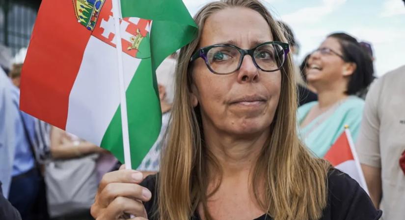 Én most érzem azt, hogy veszélyben van a sajtószabadság, lekapcsolták a Kossuth rádiót