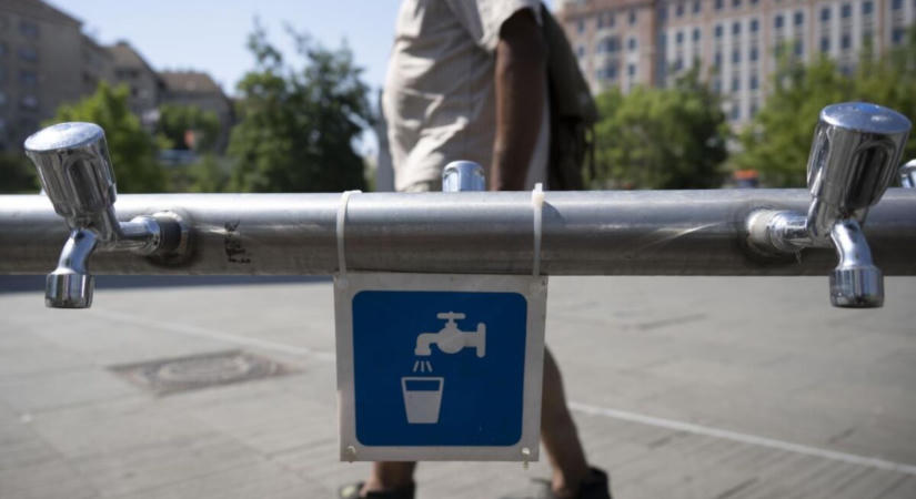 Baj lehet az ivóvízzel, a használat mérséklését kéri a Fővárosi Vízművek