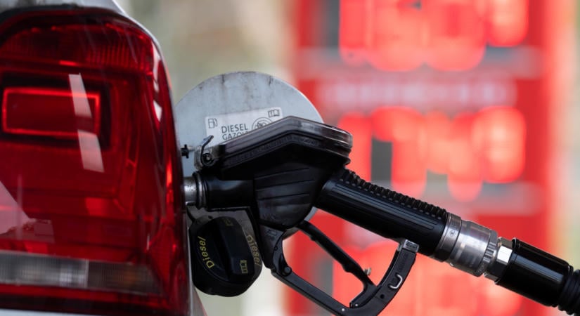 Így kapják meg a dízelautósok a havi ötezer forintot az államtól
