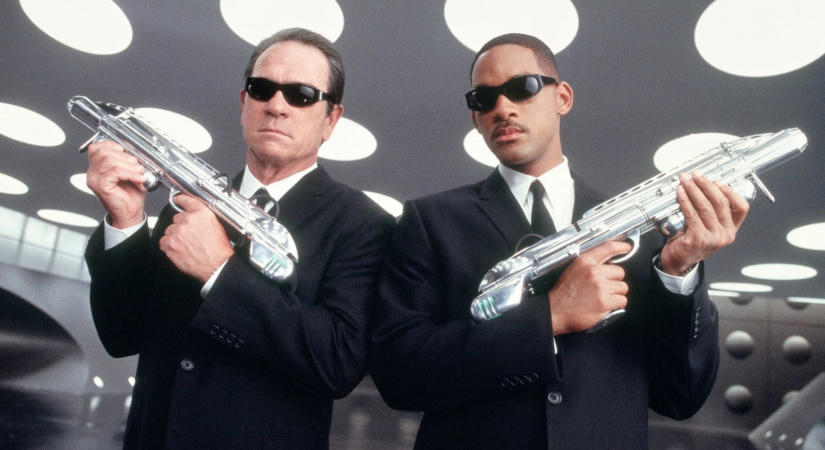 Tudtad azt a 80 éves Tommy Lee Jones-ról, hogy a Men in Black főszerepét nem akarta elvállalni, de egy rendezőlegenda meggyőzte őt?