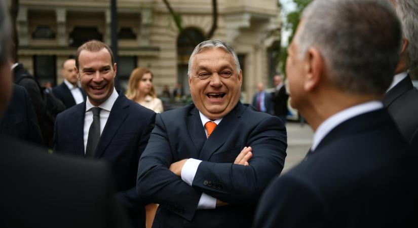 Kezd magasra csapni az elégedetlenség a Fideszben, titkos találkozókon már téma volt a kilépés és egy új párt alapítása is