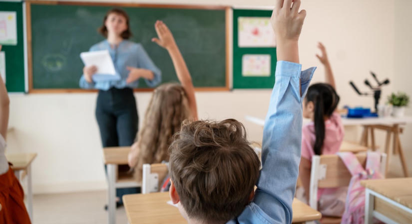 16 napos lesz az idei téli szünet, és rövidül a tanév