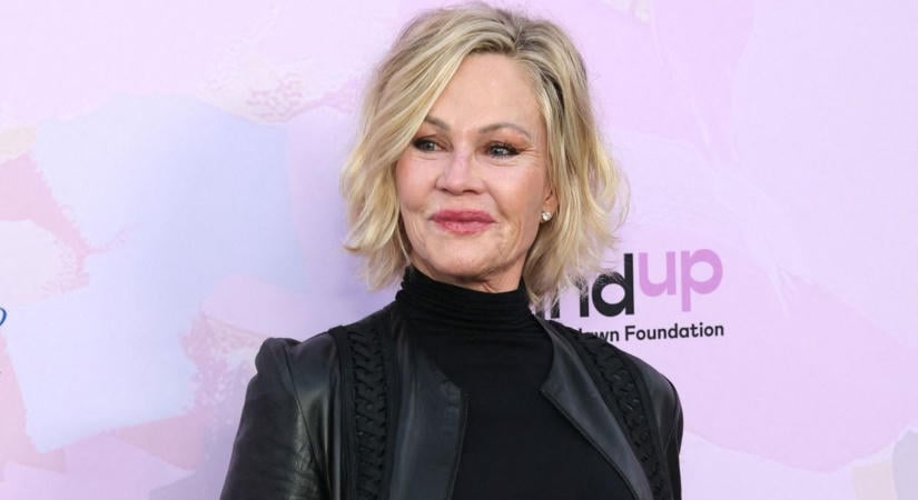 A 69 éves Melanie Griffith fürdőruhában mutatta meg alakját: ennyire dögös a retusálatlan fotón