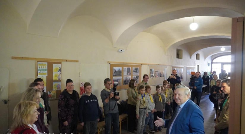 Fotókiállítással tisztelegnek a cserkészet és Kálmán László emléke előtt Rimaszombatban