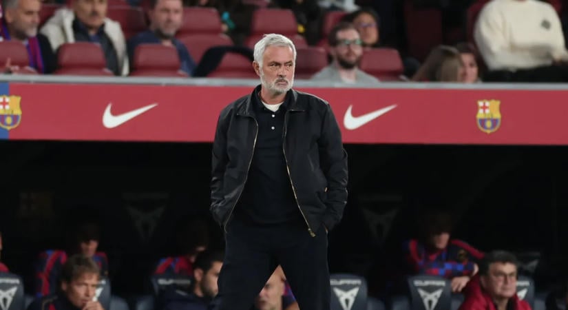 Mourinho: Ölelés azoknak a Barca-szurkolóknak, akik nem hagytak a meccs előtt sziesztázni