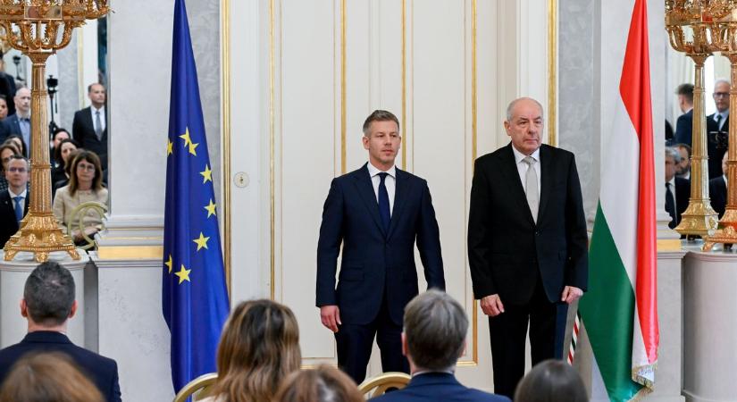 Kérdések a hivatalban lévő elnök elmozdítása kapcsán