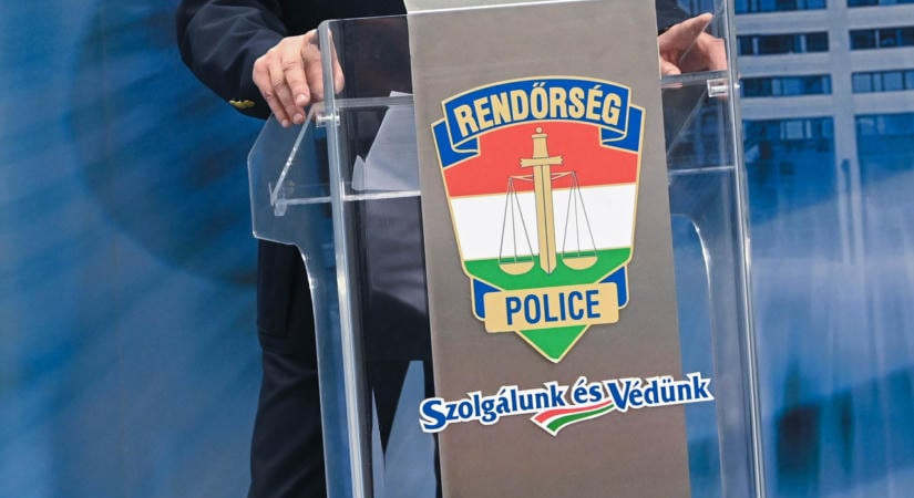 „Egy sikítozó kékharisnyával nem fog Budapest rendőrfőkapitánya interjút készíteni” – véletlenül a HVG újságírónőjének is elküldték, miért utasítják el az interjúkérelmét