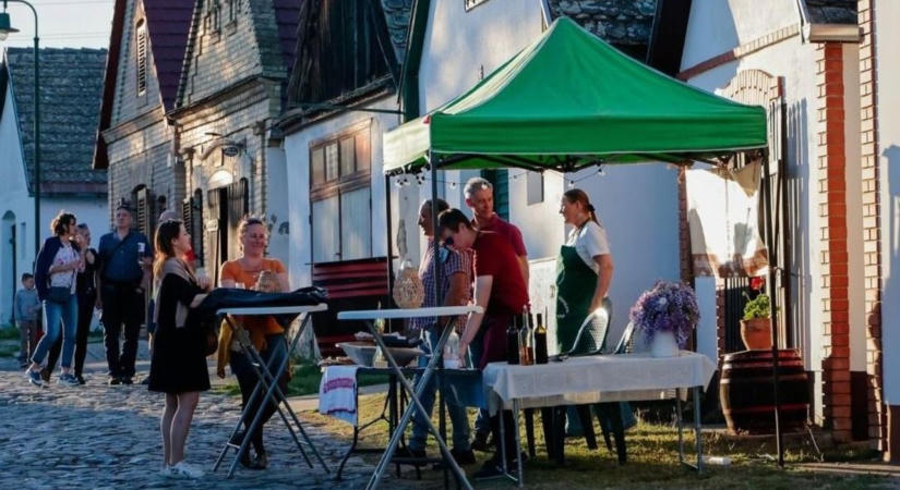 Újra élettel telik meg a Sárgödör tér – ezt most vétek lenne kihagyni!