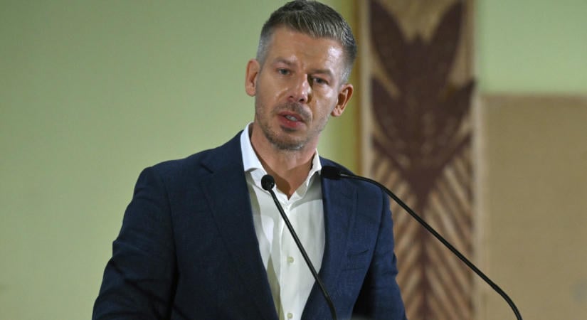 „Mire várnak?” – Magyar Péter kihallgatásokról írt