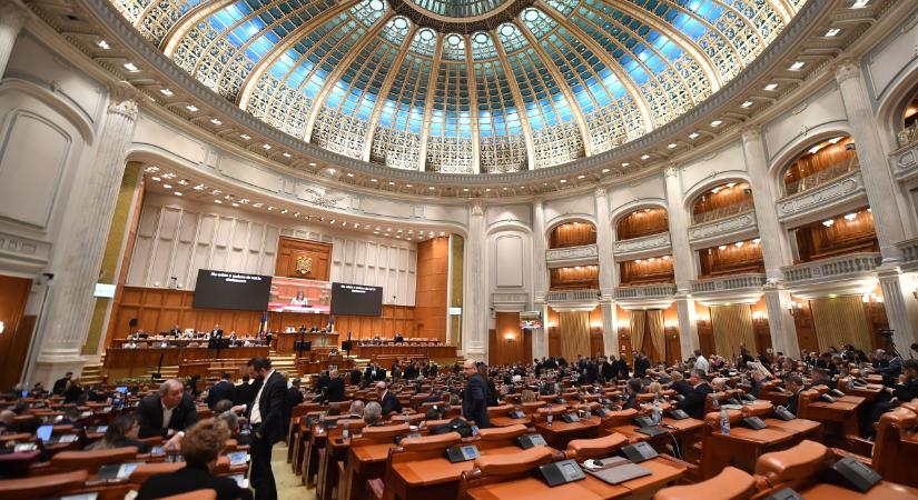 A szenátusban is rendkívüli ülésszakra készülnek