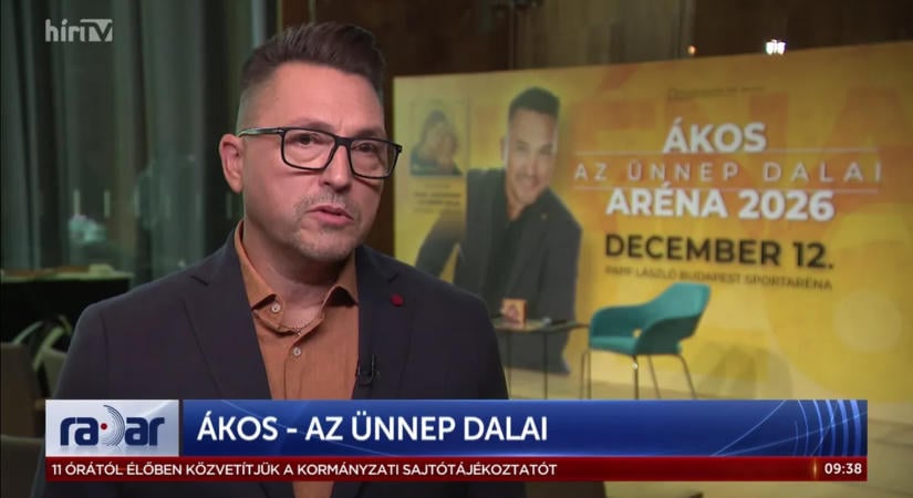 Karácsonyi lemezzel jelentkezett Ákos