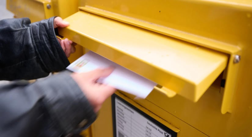 Egy euró fölé drágulhat a levélfeladás Németországban