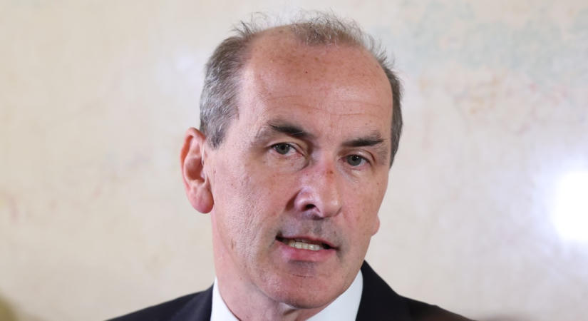 „Döntöttünk” – Hegedűs Zsolt bejelentette, felszámolják a Kásler Miklós idején létrehozott onkológiai alapítványt
