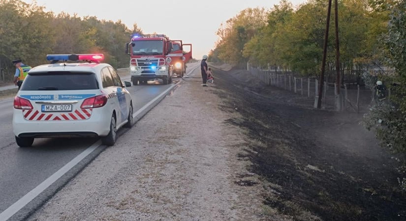 Másfél hektáron pusztítottak a lángok, egy tanya is veszélybe került  videó