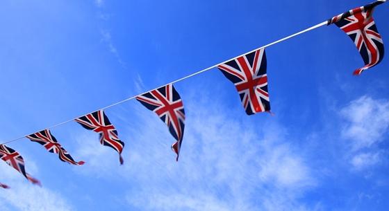 Több mint felére csökkent az uniós tagállamokból érkező hallgatók száma a brit egyetemeken