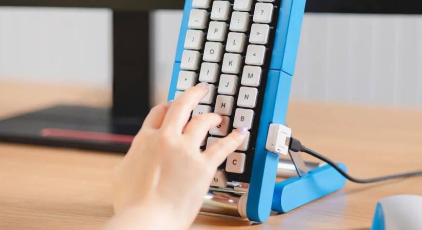 Futószalagon jönnek a gombok a Google által agyament billentyűzeten