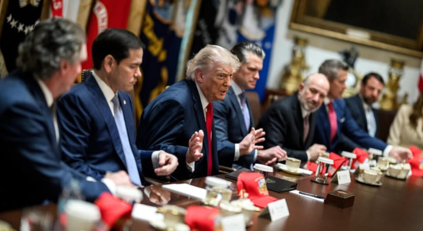 Titkos katonai megállapodást kötött az USA, amire Donald Trump is rábólintott