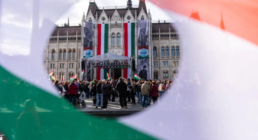 Magyar Péter a Kossuth téren szólal fel az 1956-os forradalom 70. évfordulóján – élőben az Origón