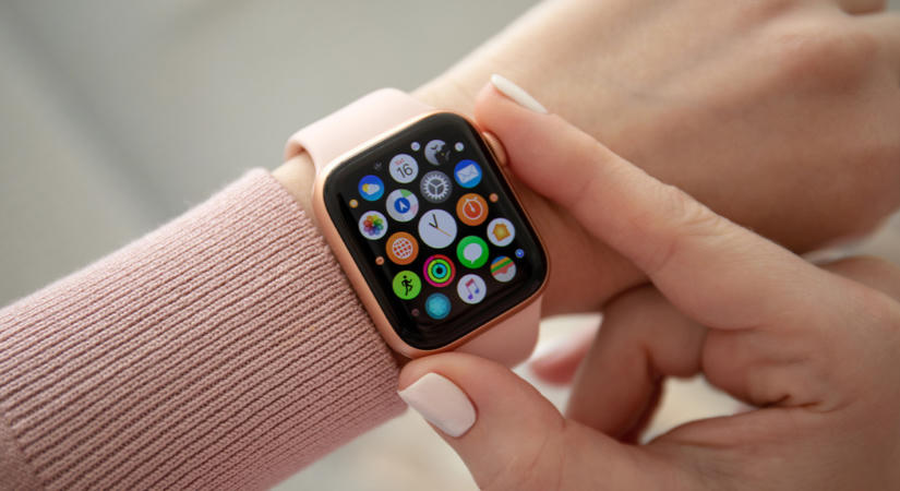 Ketyeg az óra: nagy dizájnváltásra készülhet az Apple