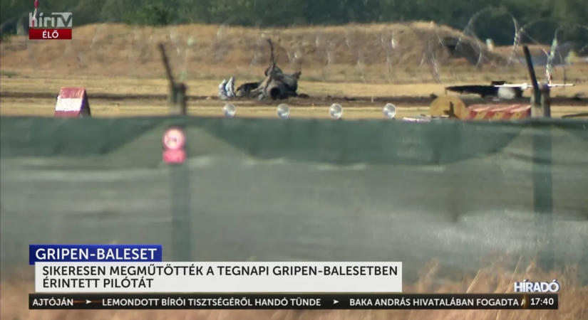 Sikeresen megműtötték a Szolnoknál lezuhant Gripen pilótáját