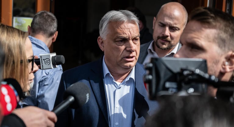 Orbán Viktor: Elindult a Fidesz oldalán az ÁVH-figyelő, bárkire lecsaphatnak