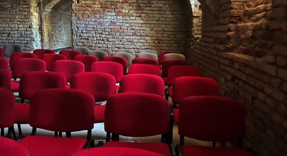 Kortárs témák a Kazamatában – Pinceszínház a Göcseji Múzeumban