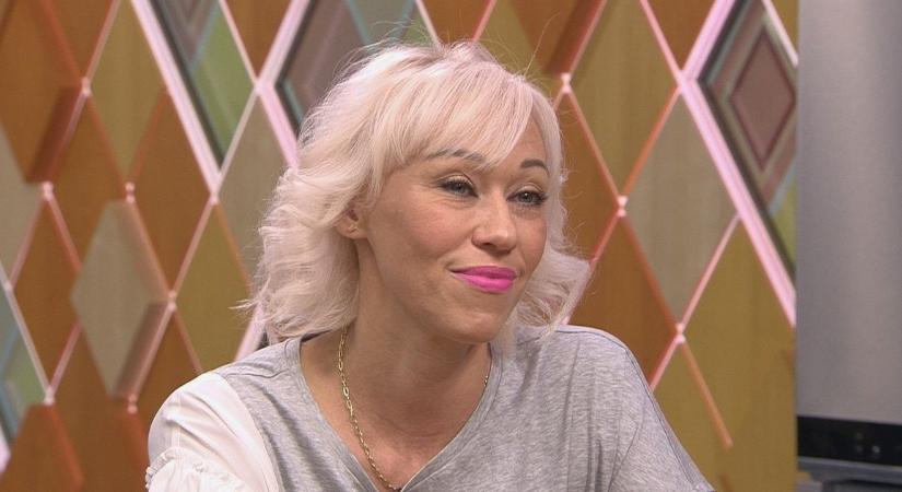 Gallusz Niki babát vár a 23 évvel fiatalabb párjától? A rapper már a feleségének szólítja: "Mindig együtt járunk szentmisére" - videó