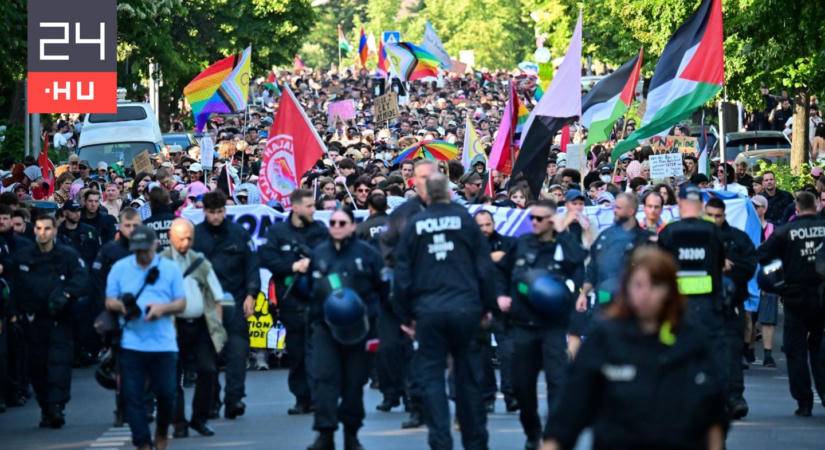 Jármű hajtott a tömegbe a német Pride idején, egy halott, többen életveszélyes állapotban – iszlamista férfit köröznek