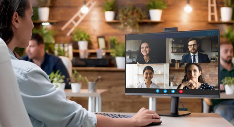 Windows Hello-kamerával és USB-C dokkolóval jönnek az új Philips monitorok