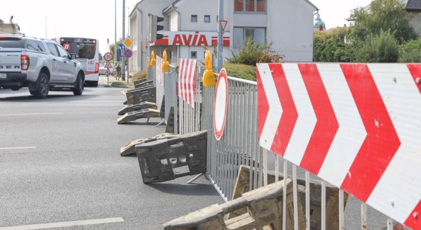 Készülj fel! Útlezárások jönnek a borsodi településen, esélyed sem lesz átjutni!