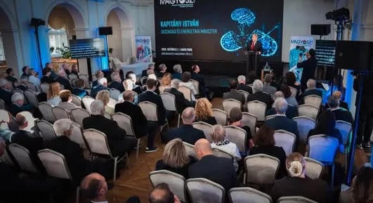 Kapitány István a Magyar Gyógyszergyártók Országos Szövetségének konferenciáján vett részt