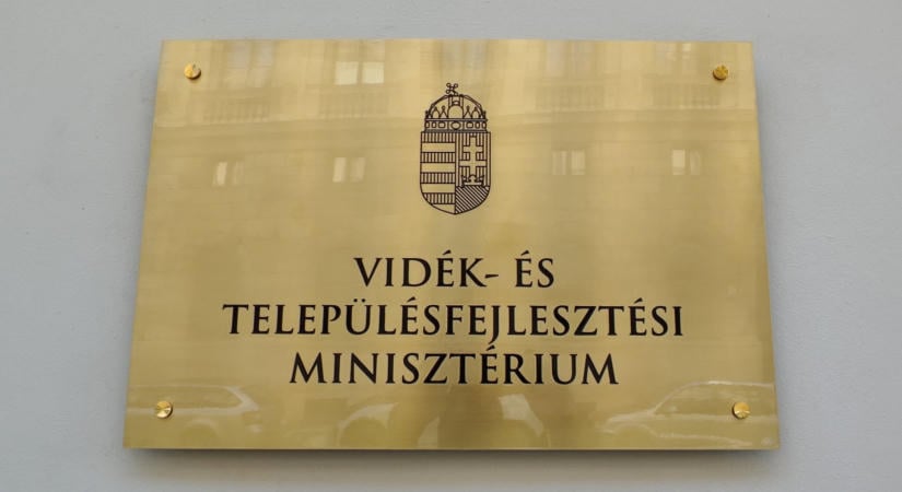 A korábbi főispán is rábólintott a bírságokra, most vizsgálat indult a Vas megyei kormányhivatalnál