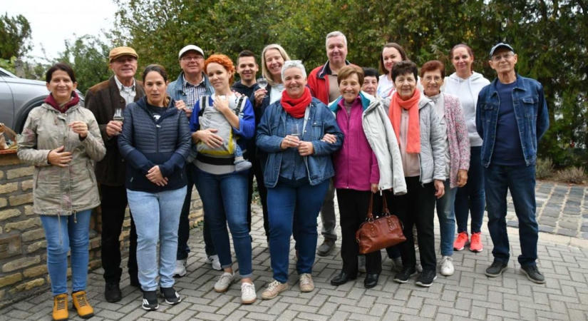 Nehezen indult, de végül belendült az újbor ünnepe Adonyban (galéria)