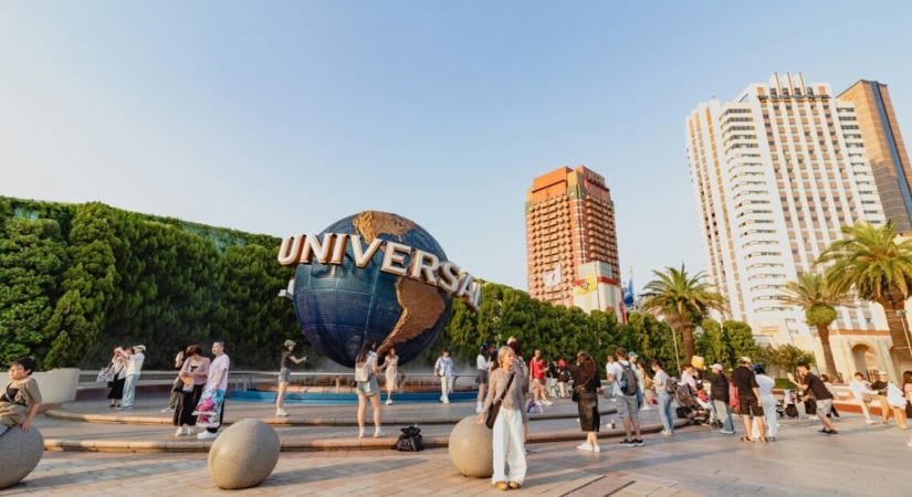 11 órát töltött egy kanyarós látogató a Universal Studios vidámparkjában