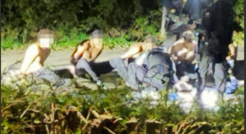 Öt embert tartóztattak le terrorcselekmény előkészítésének gyanújával a RAF Fairford támaszpont közelében