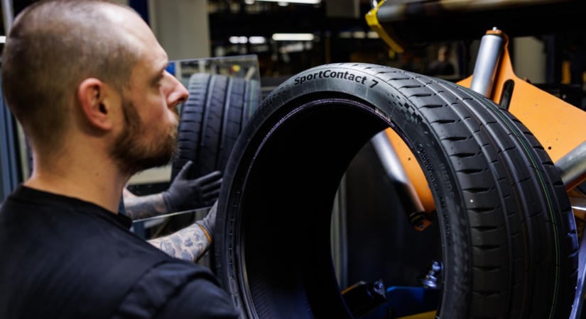 A Continental bővíti nagyméretű és prémium teljesítményű gumiabroncsainak kínálatát
