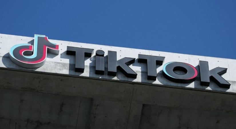 Hét halottja van az autós kihívásnak – a TikToknak el kell távolítania a veszélyes videókat