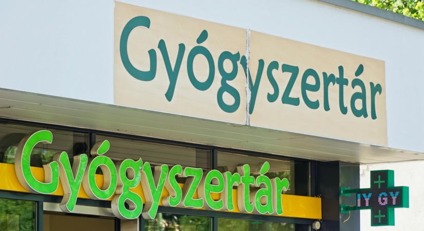 Óriási változás a gyógyszertárakban. Ez szinte mindenkit nagyban érint