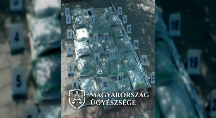 Vádat emeltek egy nyolcfős kecskeméti kábítószer-kereskedő bűnszervezet tagjaival szemben