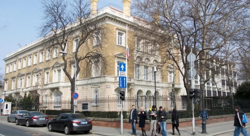 Kormányhatározat rögzítette az új magyar külpolitikai irányvonalat: Oroszország fenyegetést jelent